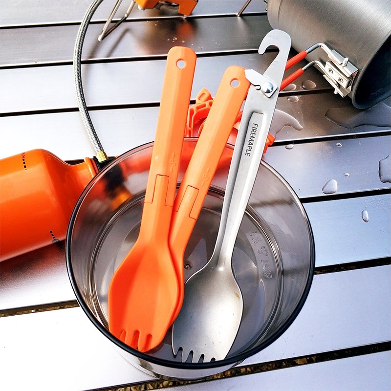 Woodpecker Titanium Spork with Gas Canister Punch - Fire Maple